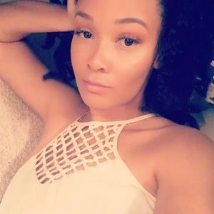 Meet your Posher, Aleshea